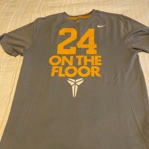 Nike Large Dri-Fit T-shirt